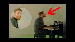 Famous people who play piano